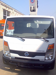 Итальянская автовышка CTE на базе Nissan Cabstar